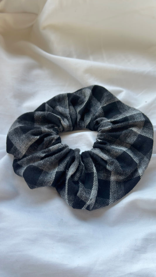 Ekose Desenli Lastik Toka - Kışlık Yumuşak Flanel Scrunchie Saç Aksesuarı
