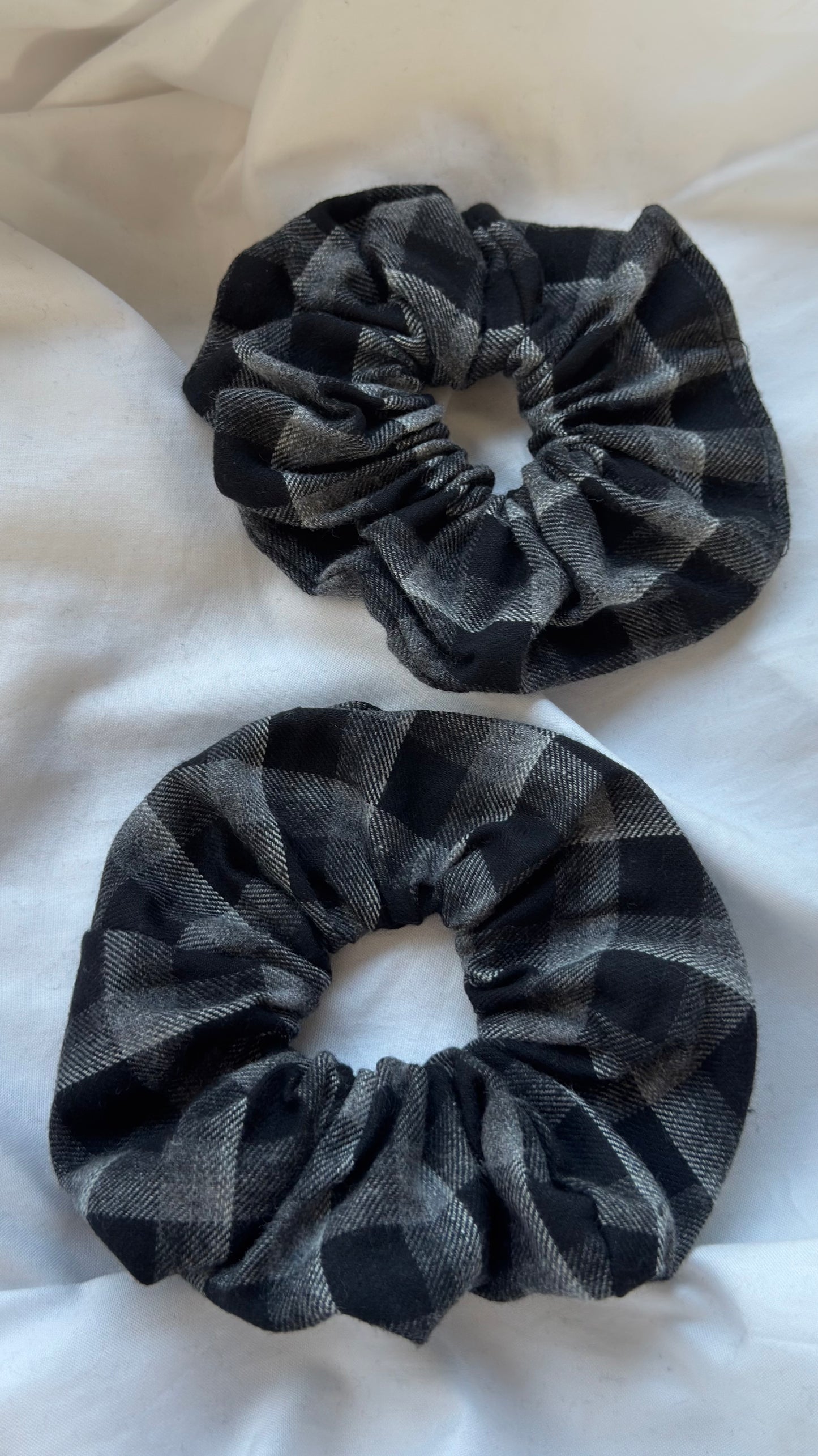 2'li Ekose Desenli Lastik Toka - Kışlık Yumuşak Flanel Scrunchie Saç Aksesuarı
