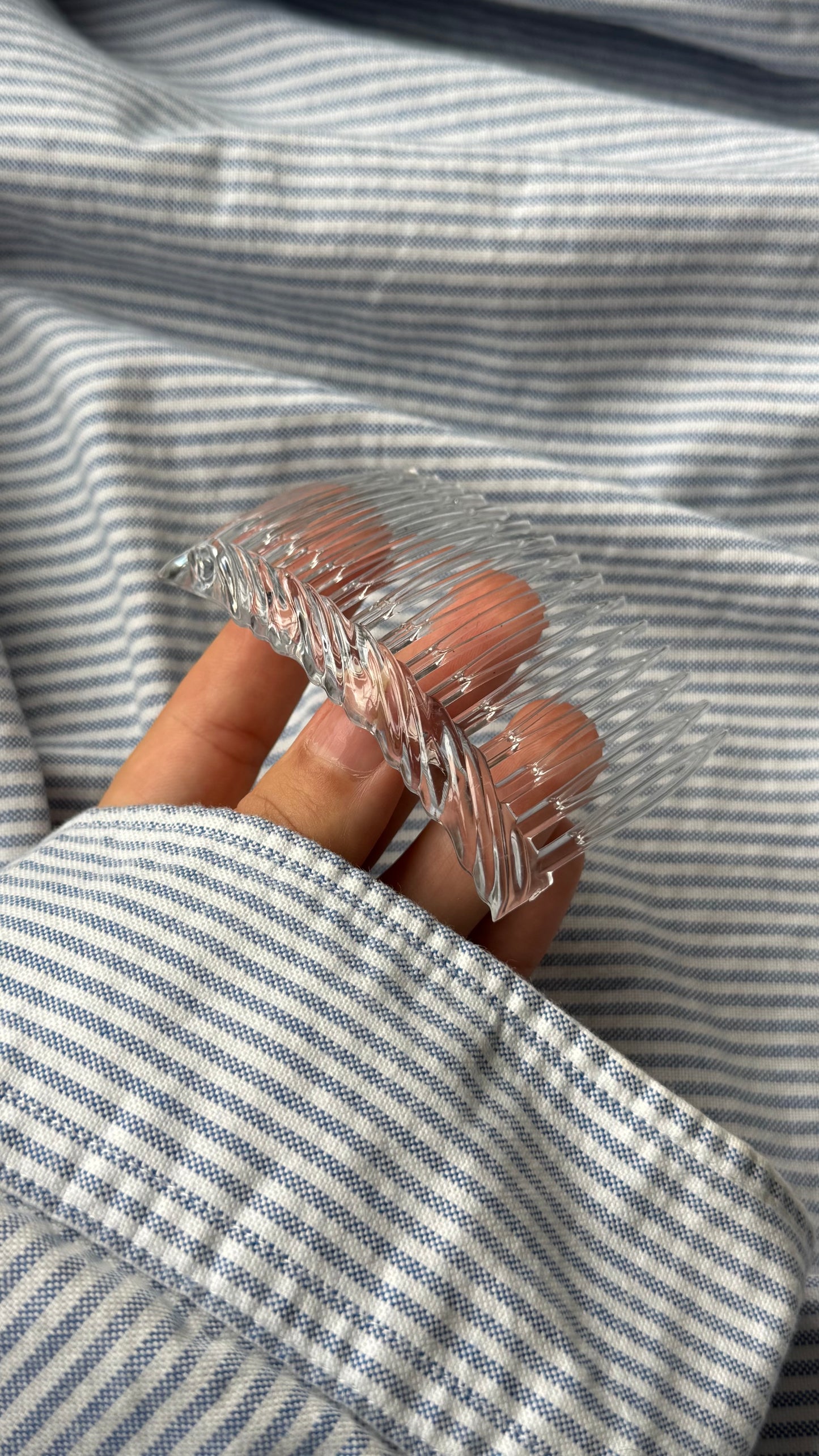 Burgu Desenli Yan Saç Tarağı - Retro Şık Topuz ve Yan Saç Aksesuarı