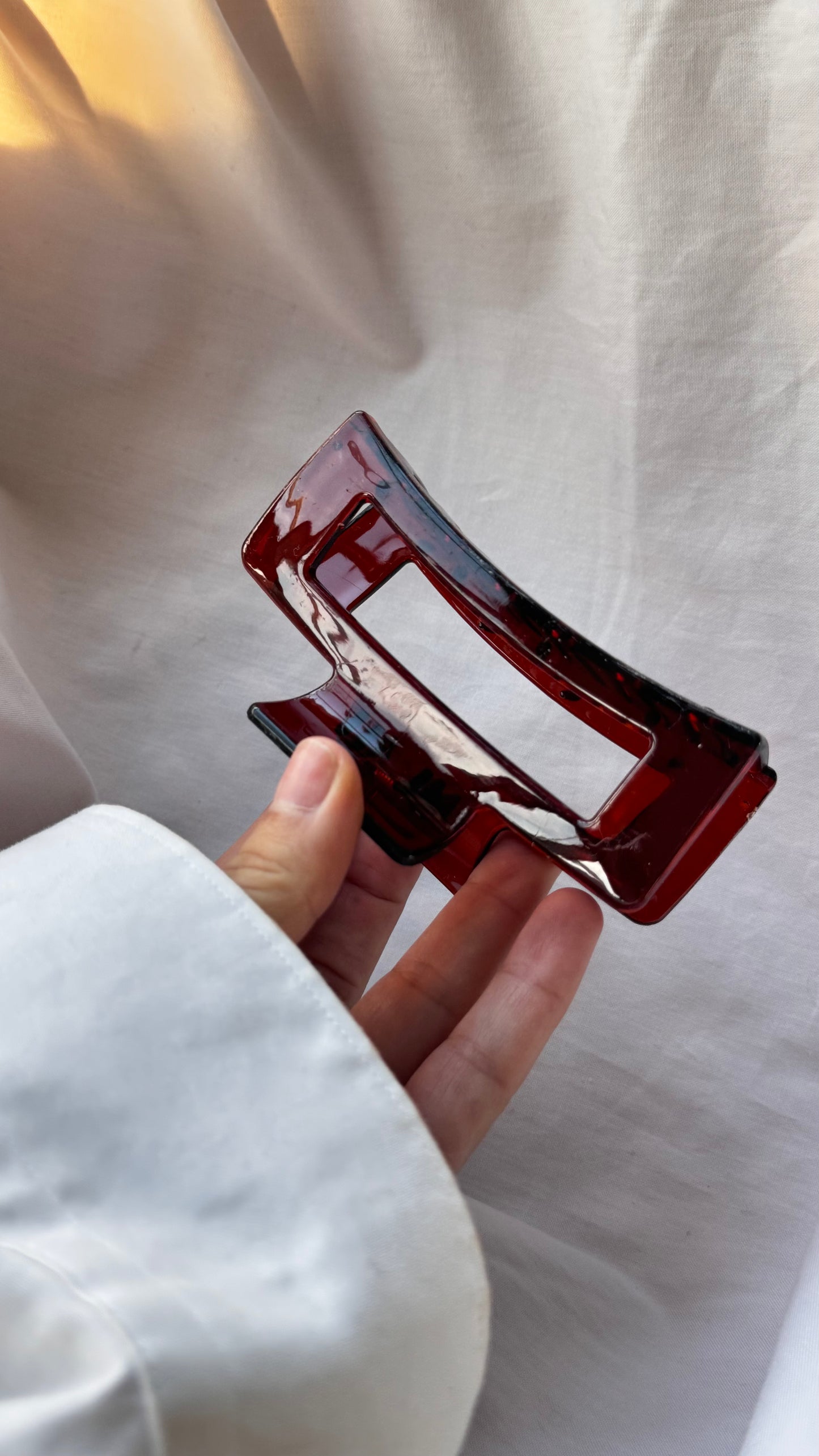 Dikdörtgen Formlu Büyük Boy Mandal Toka - Şeffaf Modern Saç Aksesuarı