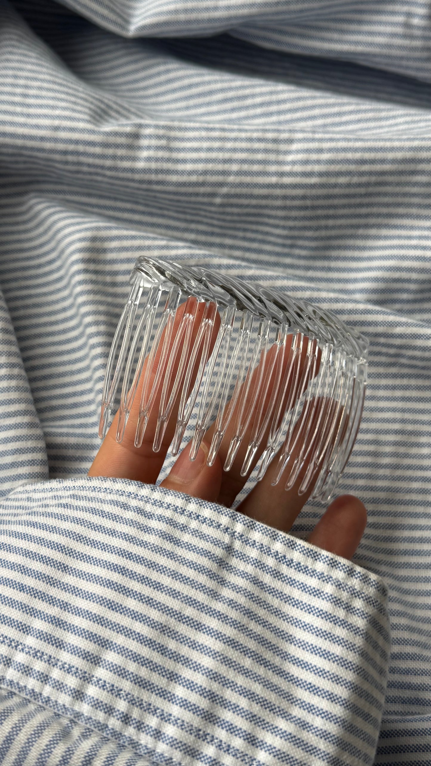 Burgu Desenli Yan Saç Tarağı - Retro Şık Topuz ve Yan Saç Aksesuarı