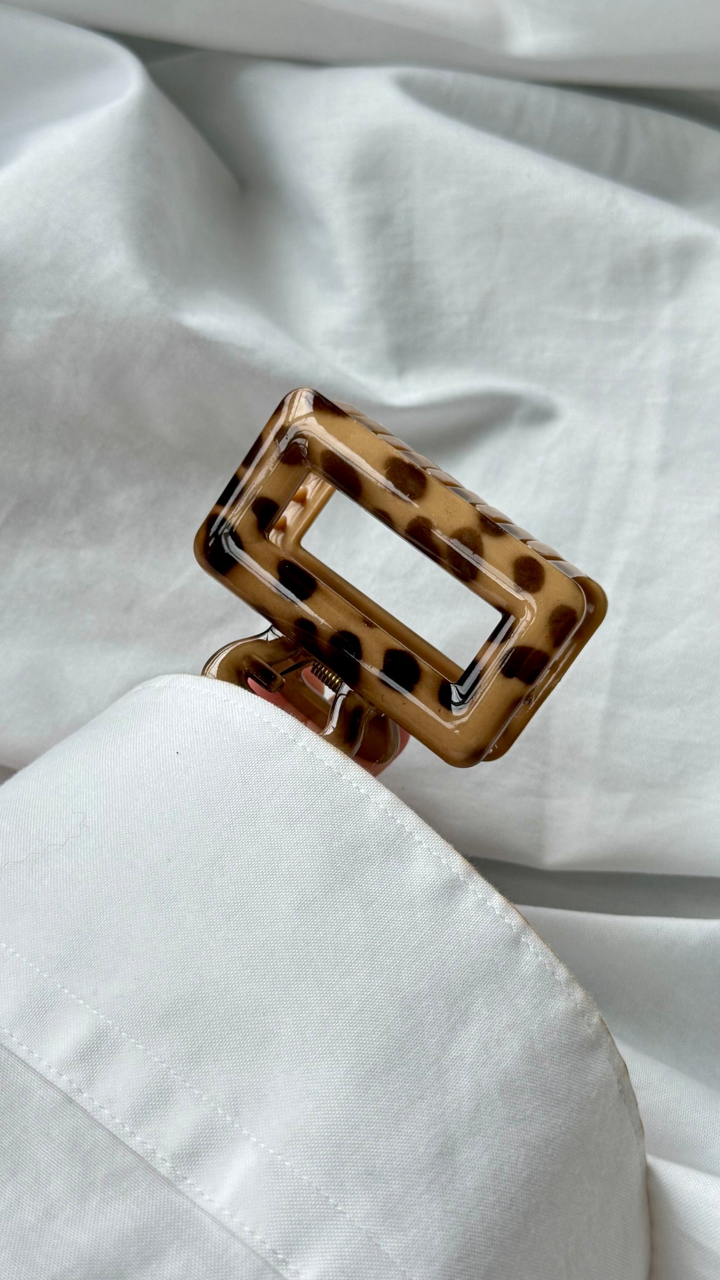 Leopar Desenli Dikdörtgen Büyük Boy Mandal Toka - Retro Şık Saç Aksesuarı