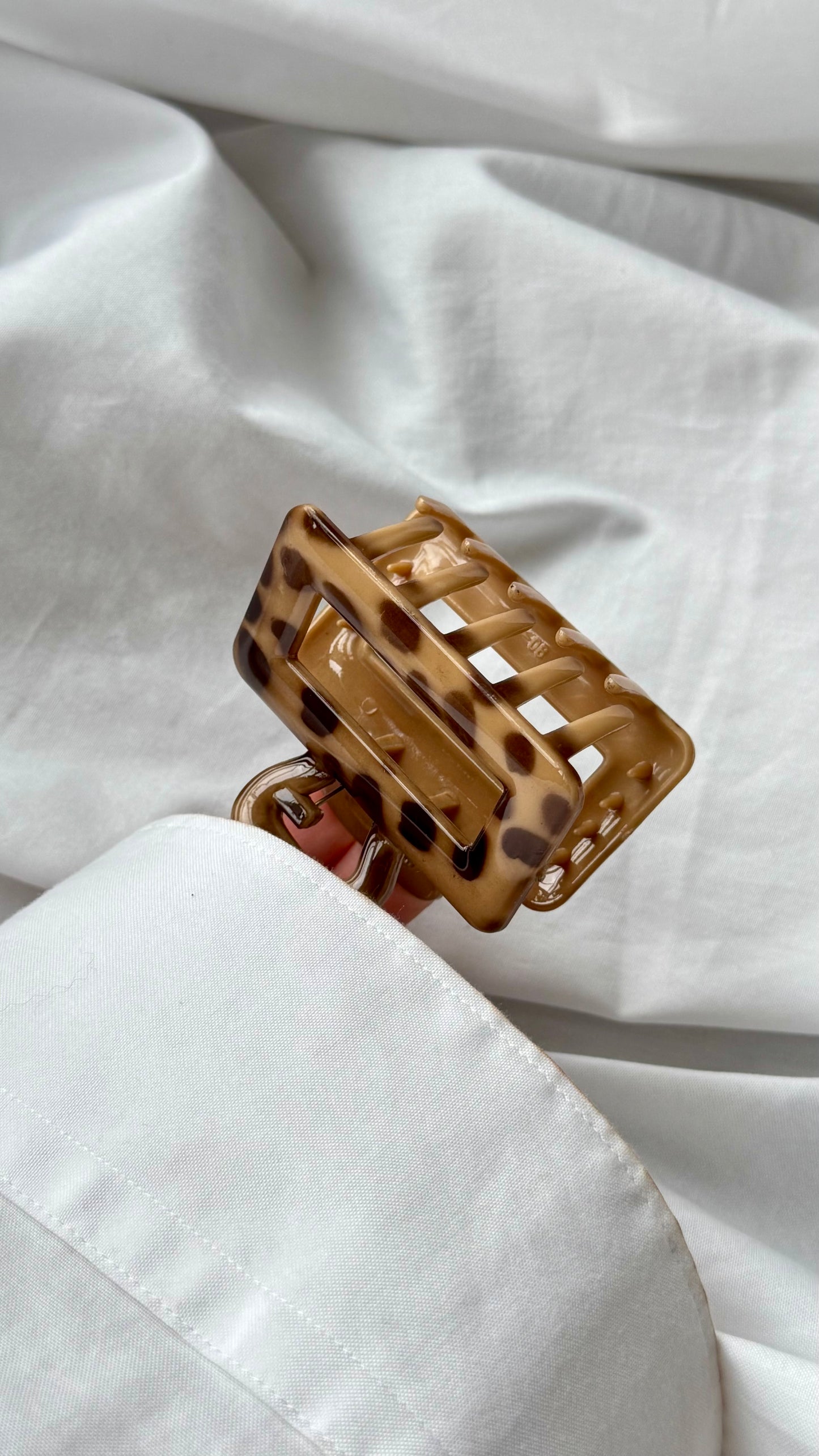 Leopar Desenli Dikdörtgen Büyük Boy Mandal Toka - Retro Şık Saç Aksesuarı