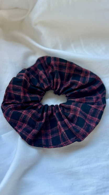 Ekose Desenli Lastik Toka - Kışlık Yumuşak Flanel Scrunchie Saç Aksesuarı