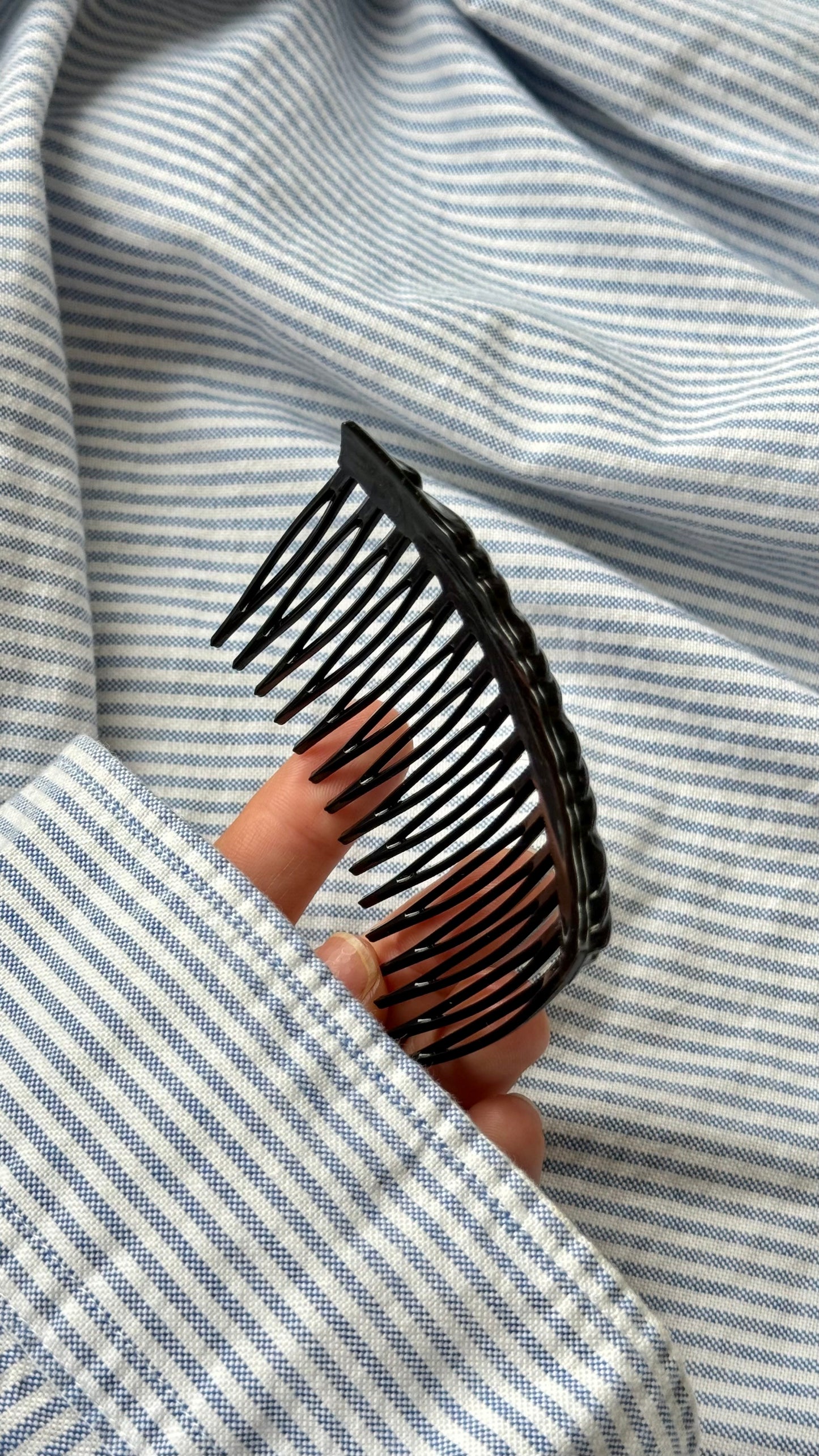 Burgu Desenli Yan Saç Tarağı - Retro Şık Topuz ve Yan Saç Aksesuarı