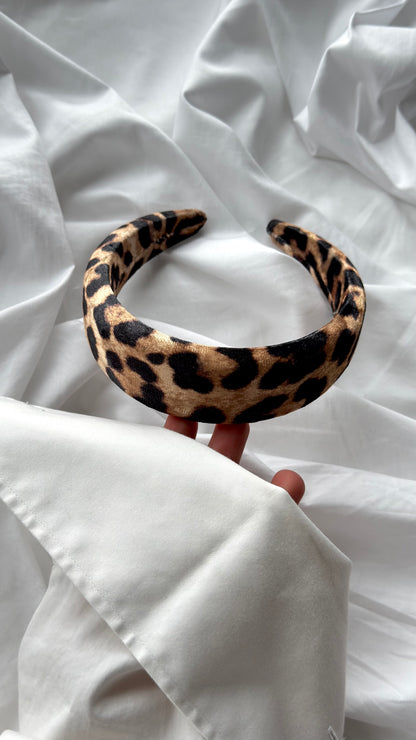 Pofuduk Saten Taç - Hacimli Puffy Model Lüks Saç Aksesuarı