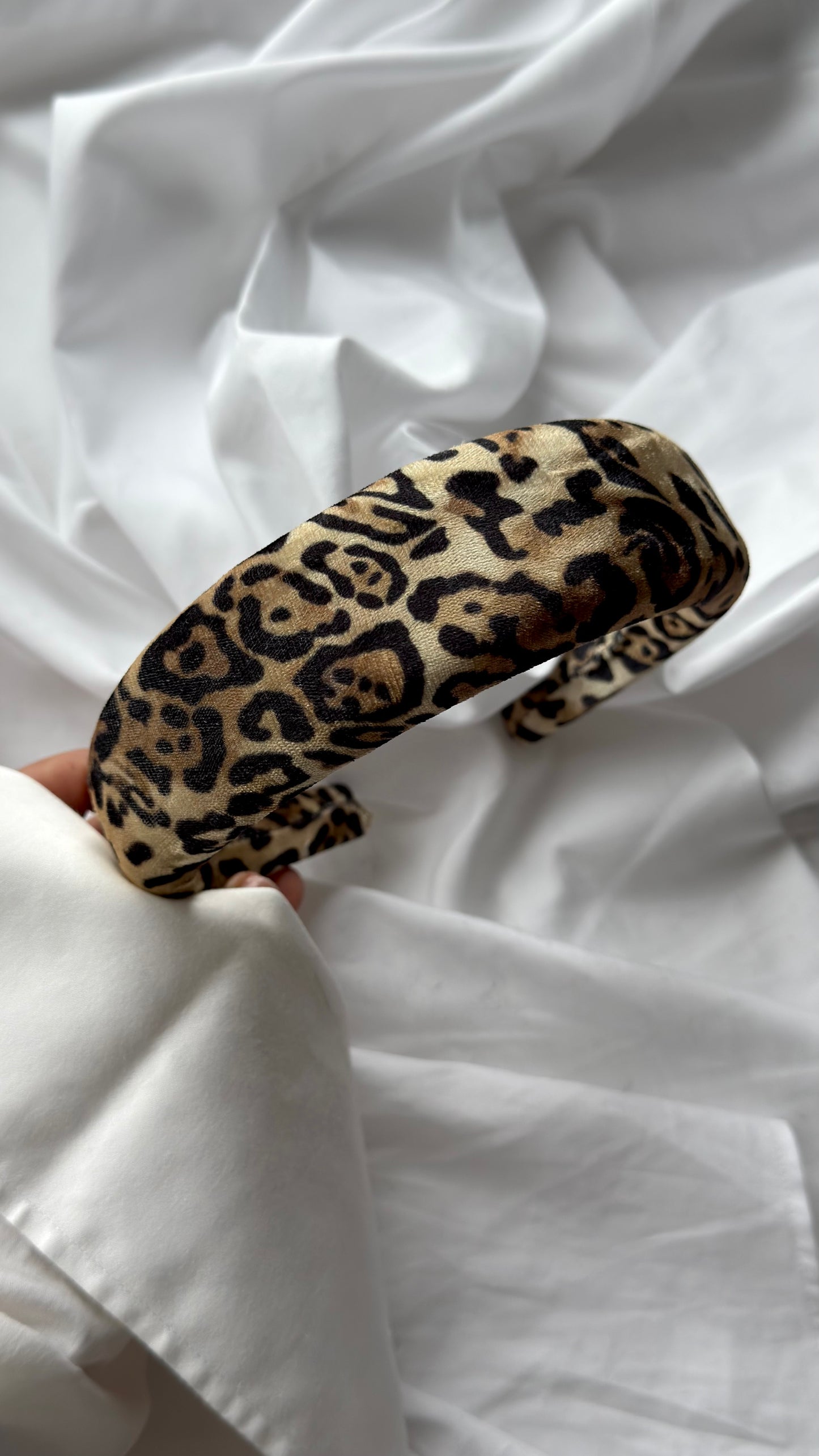 Pofuduk Saten Taç - Hacimli Puffy Model Lüks Saç Aksesuarı