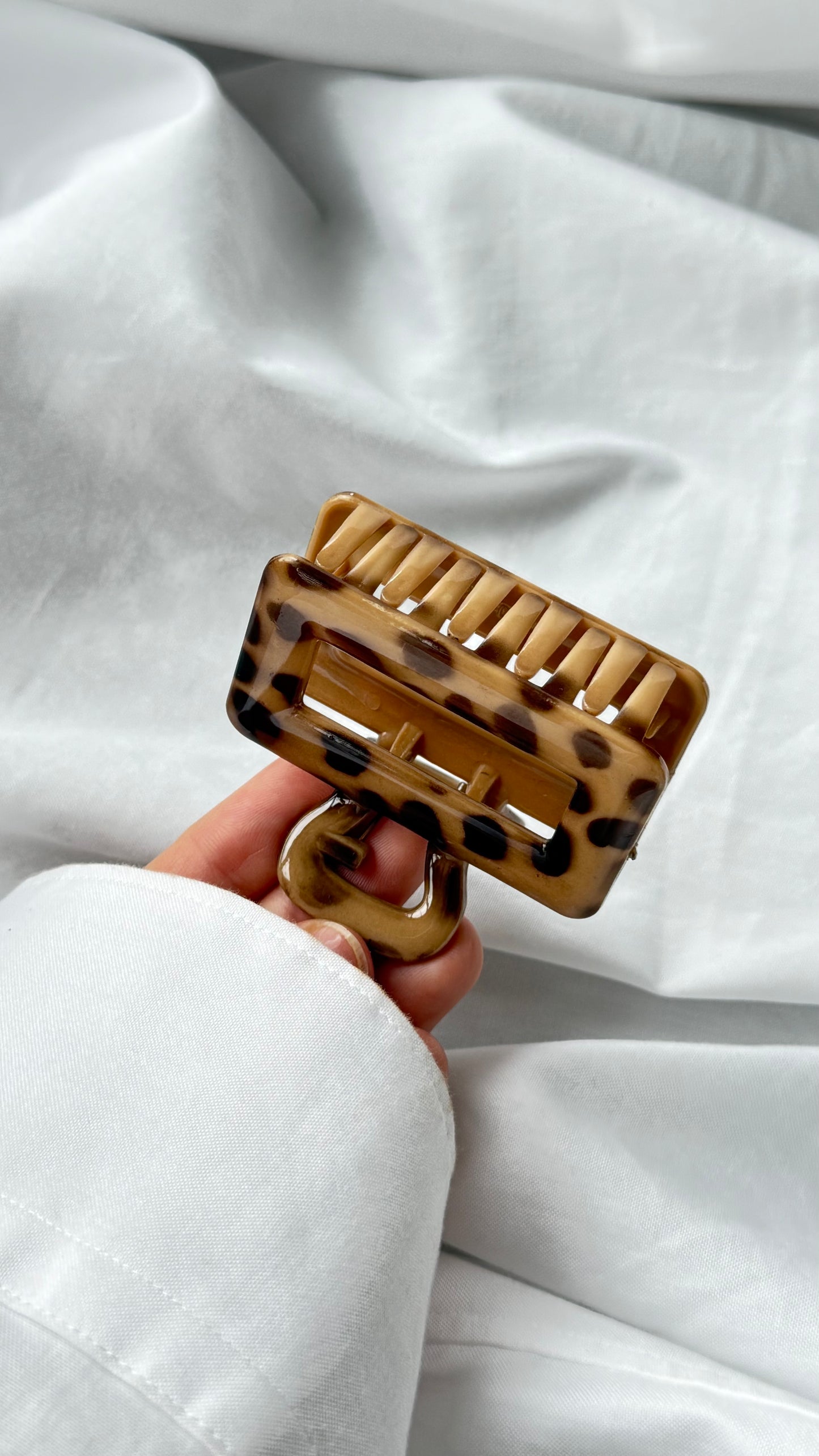 Leopar Desenli Dikdörtgen Büyük Boy Mandal Toka - Retro Şık Saç Aksesuarı