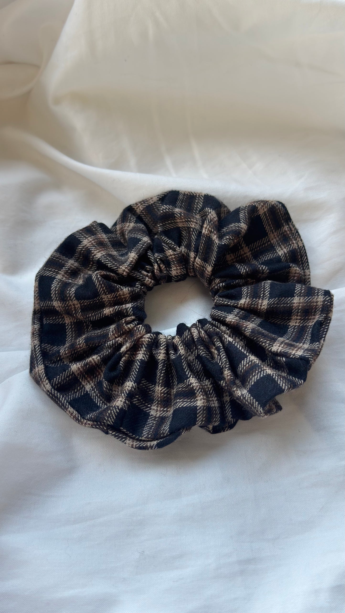 Ekose Desenli Lastik Toka - Kışlık Yumuşak Flanel Scrunchie Saç Aksesuarı