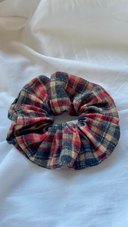 Ekose Desenli Lastik Toka - Kışlık Yumuşak Flanel Scrunchie Saç Aksesuarı