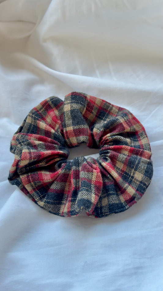 Ekose Desenli Lastik Toka - Kışlık Yumuşak Flanel Scrunchie Saç Aksesuarı
