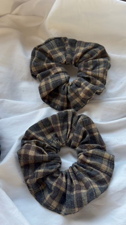 2'li Ekose Desenli Lastik Toka - Kışlık Yumuşak Flanel Scrunchie Saç Aksesuarı