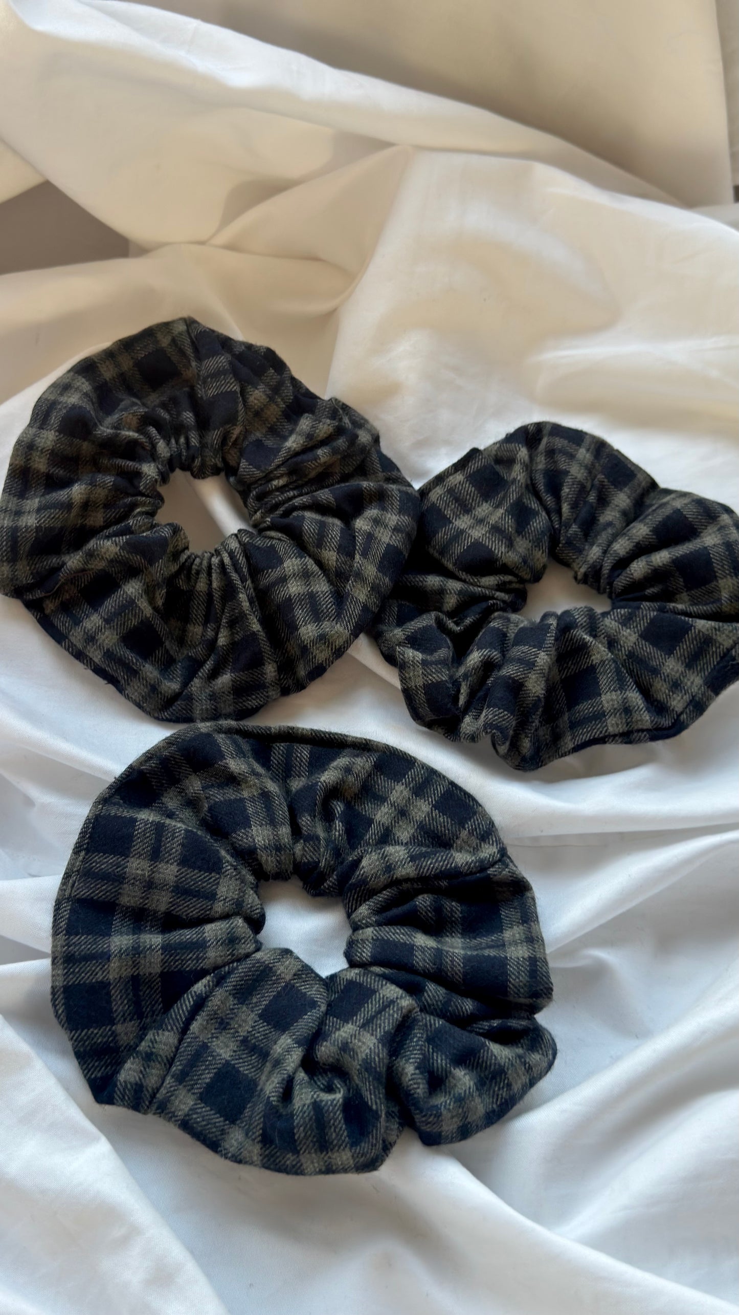 3'lü Ekose Desenli Lastik Toka - Kışlık Yumuşak Flanel Scrunchie Saç Aksesuarı