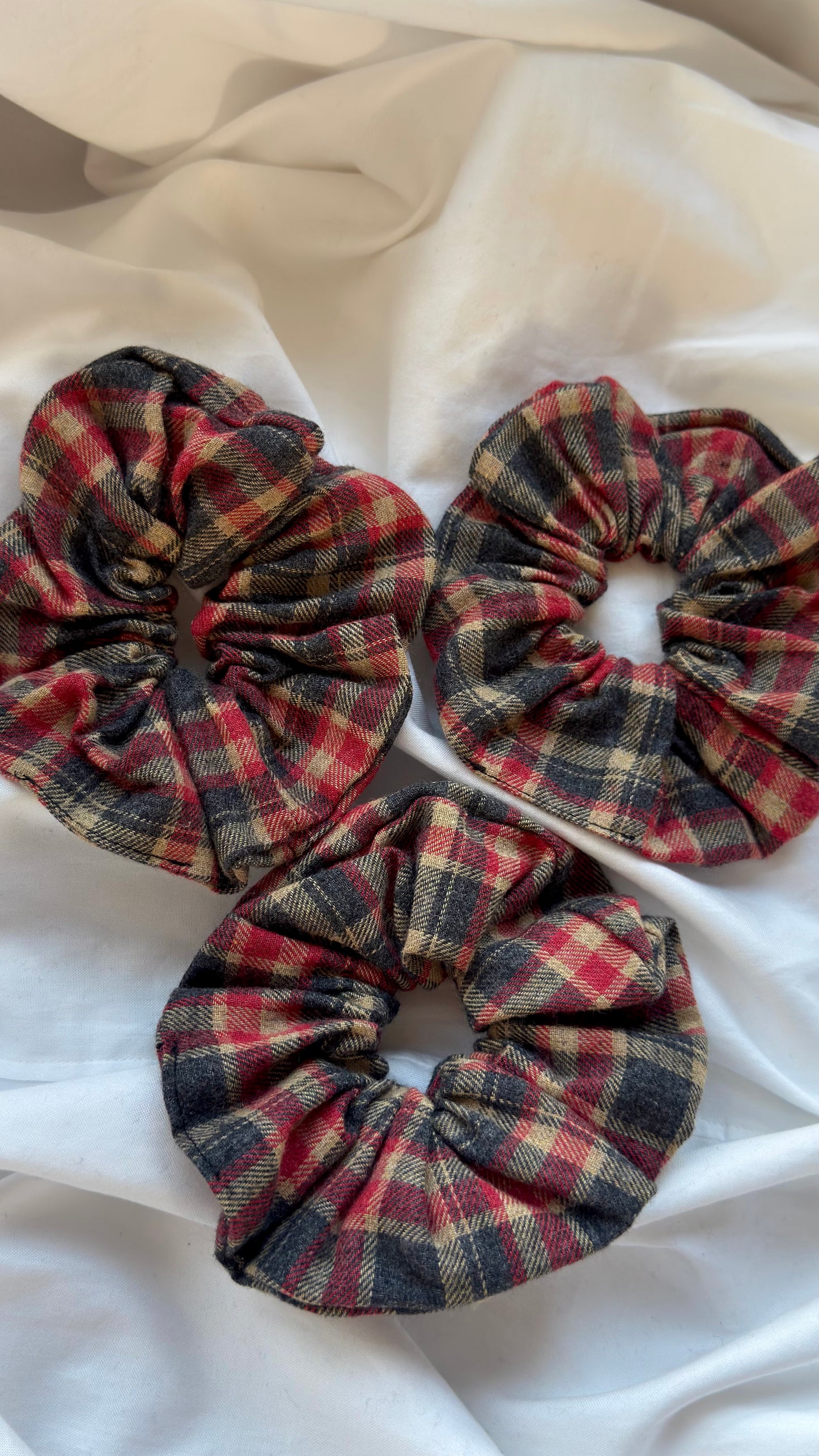 3'lü Ekose Desenli Lastik Toka - Kışlık Yumuşak Flanel Scrunchie Saç Aksesuarı