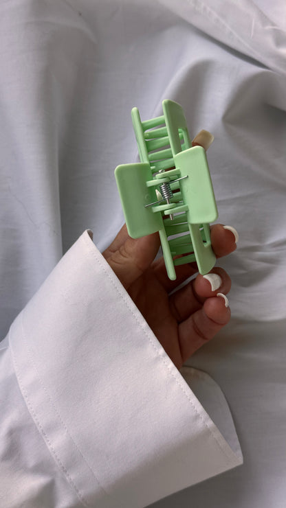 Dikdörtgen Pencere Tasarımlı Mandallı Toka