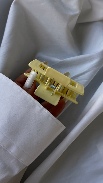 Dikdörtgen Pencere Tasarımlı Mandallı Toka