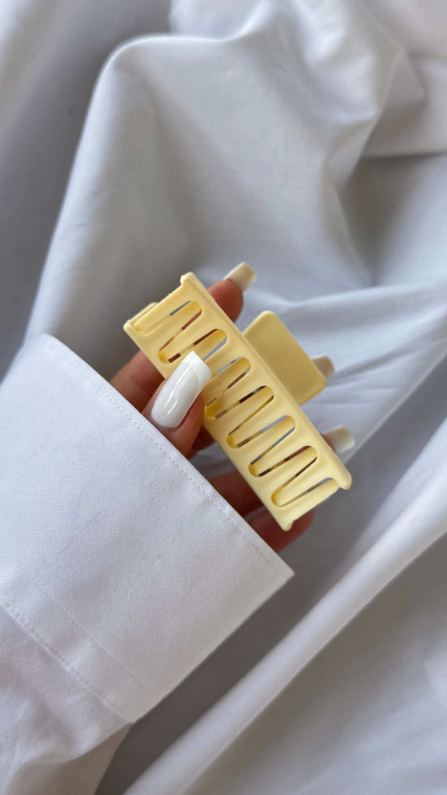 Dikdörtgen Pencere Tasarımlı Mandallı Toka