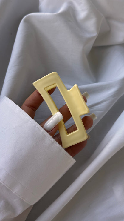 Dikdörtgen Pencere Tasarımlı Mandallı Toka