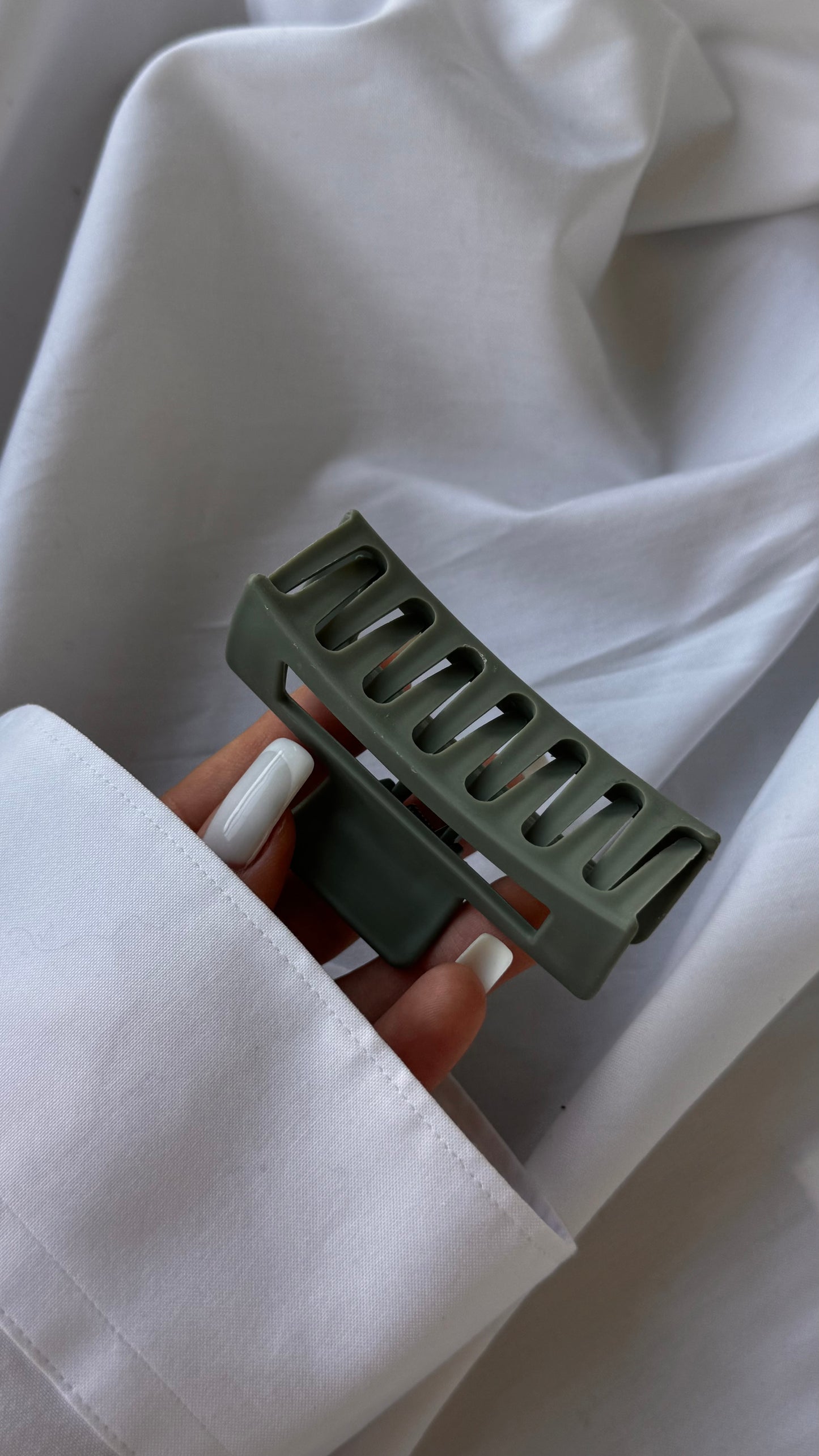 Dikdörtgen Pencere Tasarımlı Mandallı Toka