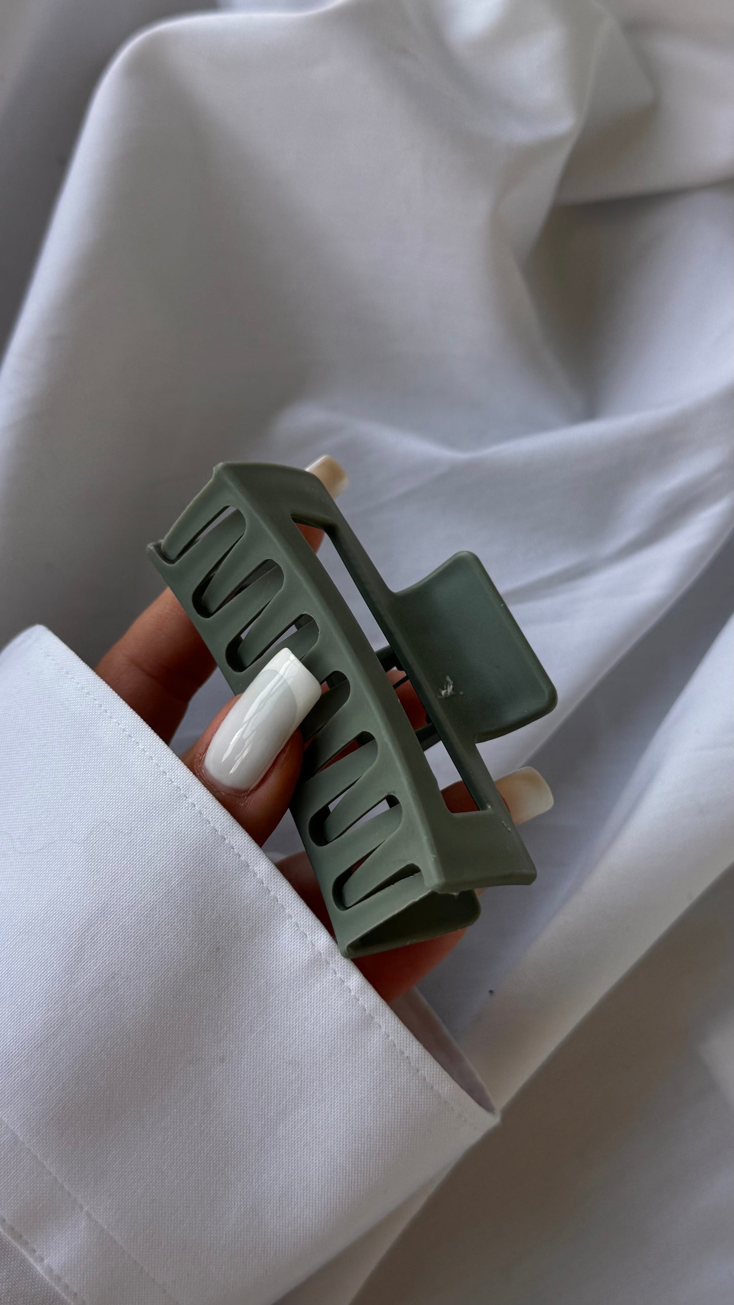 Dikdörtgen Pencere Tasarımlı Mandallı Toka