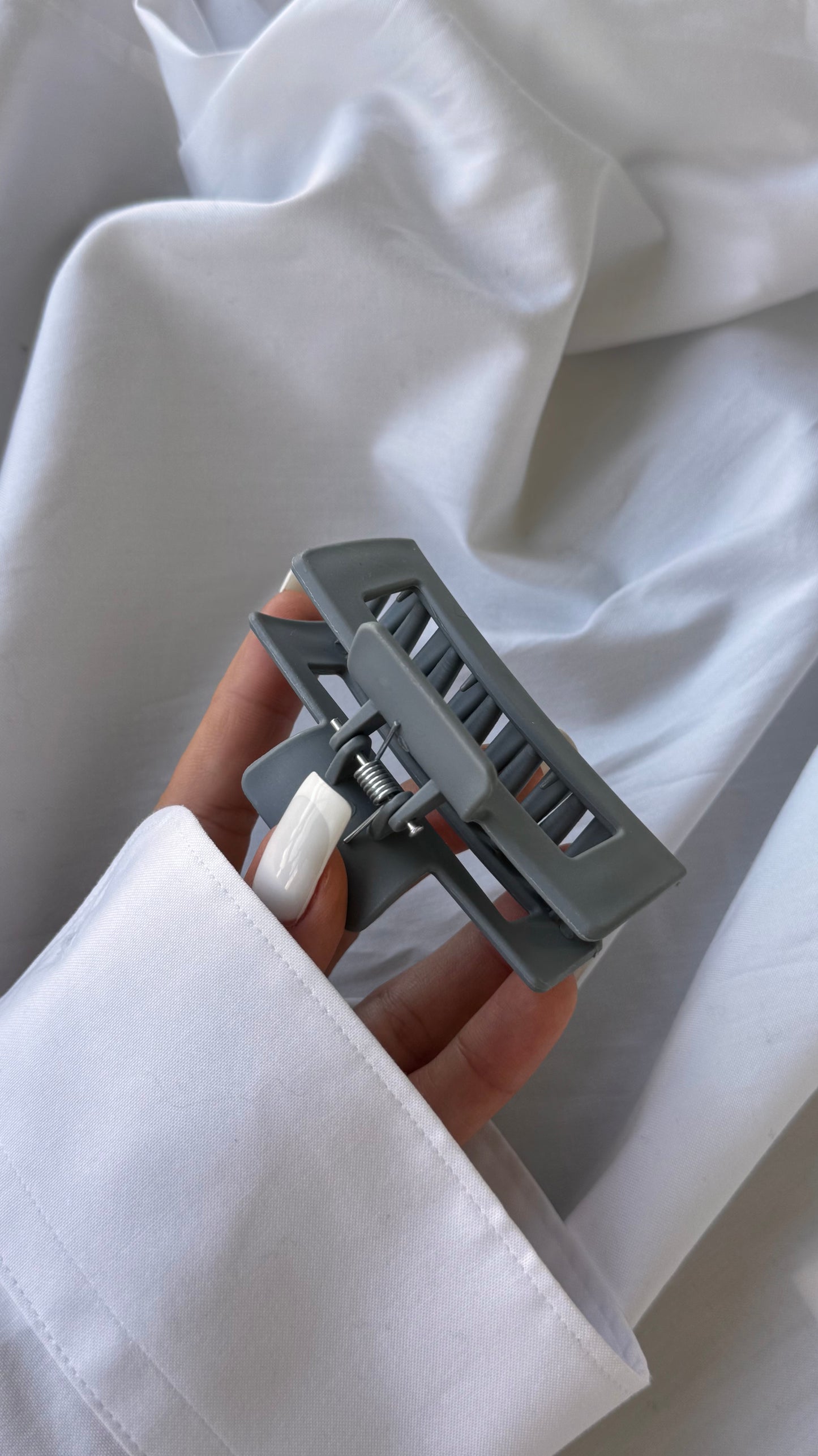 Dikdörtgen Pencere Tasarımlı Mandallı Toka