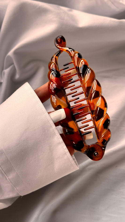 Burgu Tasarımlı Büyük Muz Toka