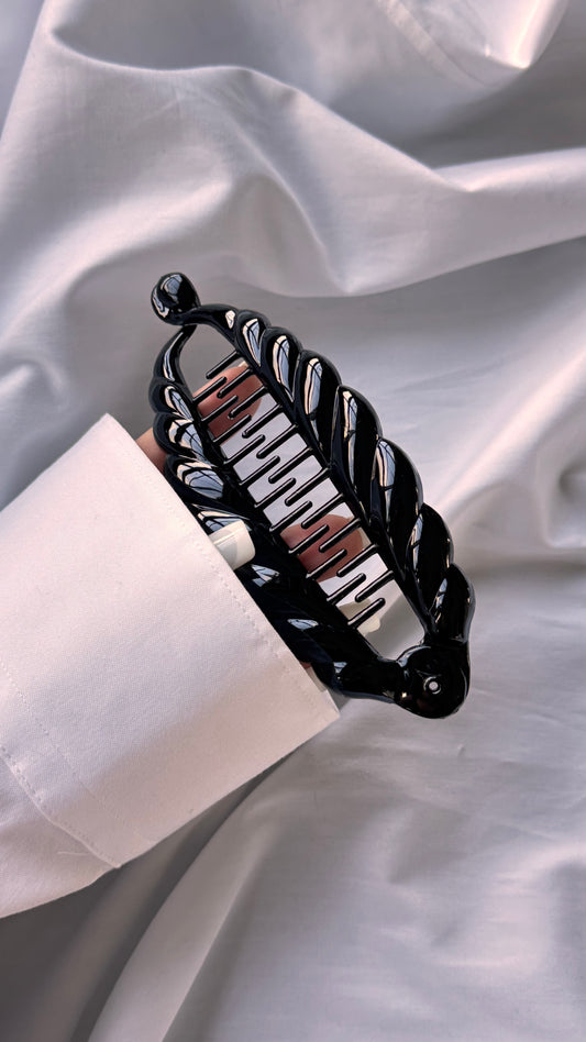 Burgu Tasarımlı Büyük Muz Toka